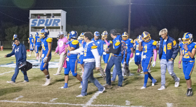 Bulldogs rout Vernon