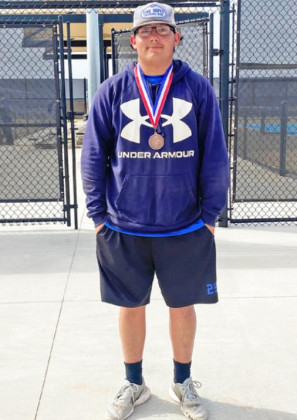 Spur tennis advances doubles team to Regional
