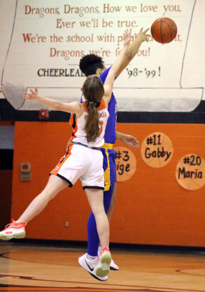 Spur basketball splits games with Paducah; Patton falls to state-ranked Valley