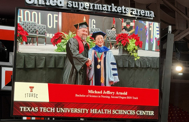 EDUCATION HONORS Jeff Arnold of Jayton received his B.S.N.-R.N. degree Saturday, Dec. 13, 2025 at United Spirit Arena. | COURTSEY PHOTO