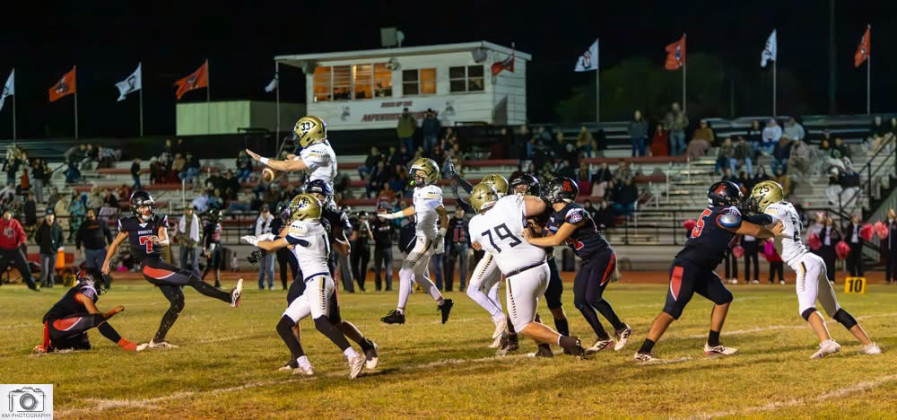 KICK BLOCK Jaybird sophomore Jack Wooley flew into action to block a Hornet’s kick during Friday night’s football game, delivering a key defensive play for the Jaybirds. | KEVIN MOODY