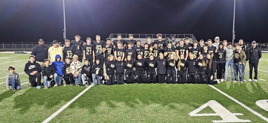 JAYBIRDS ADVANCE The Jayton Jaybirds varsity football team won their bi-district playoff game against Crowell 54-6 Thursday, Nov. 14. Jayton advances to the Area championship which will be played Thursday, Nov. 21 at 6:30 p.m. against the Blackwell Hornets In Hermleigh. | COURTESY PHOTO
