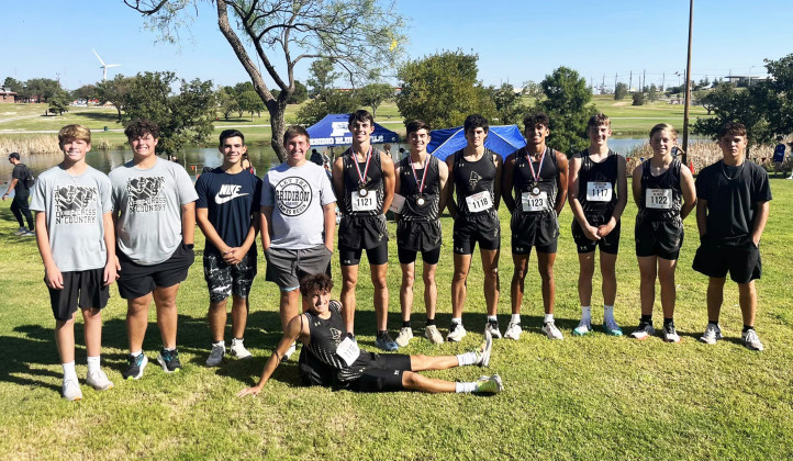 Jayton boys win Mae Simmons XC meet, girls finish 4th