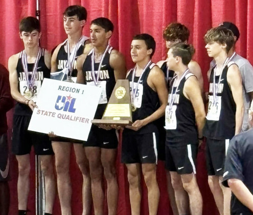 REGIONAL CHAMPS The Jayton Jaybirds XC won the regional meet Monday in Lubbock, and are State bound. | COURTESY PHOTOS