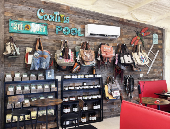 Lone Star Market &amp; Café opens in Jayton