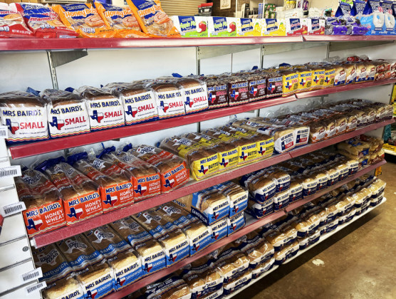 Lone Star Market &amp; Café opens in Jayton