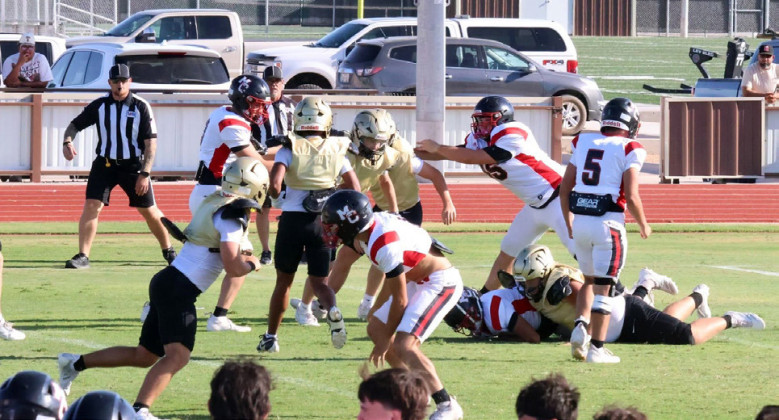 JAYBIRDS SCRIMMAGE The Jayton Jaybirds competed in a threeway scrimmage versus Sands and Motley County, at Sands. | COURTESY PHOTOS