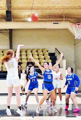 HOMEWIN Reese Redford hits a pull-up jumper in the Lady Jays’ win at home over Stamford.