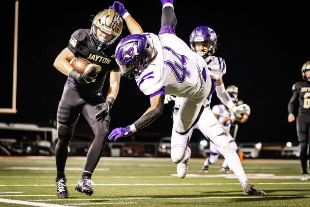 Jaybirds knock off Mustangs, advance to state semis
