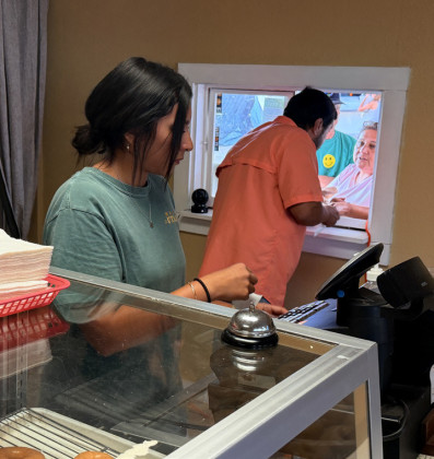 Spur welcomes new owners of donut shop