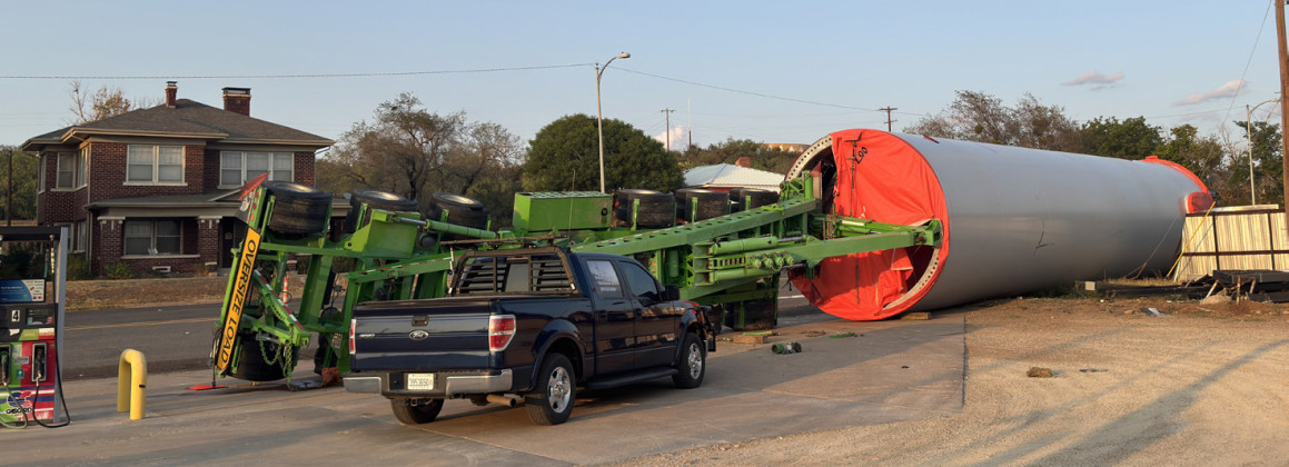 OVERSIZED LOAD OVERTURNS IN SPUR
