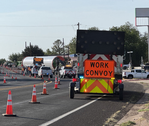 OVERSIZED LOAD OVERTURNS IN SPUR