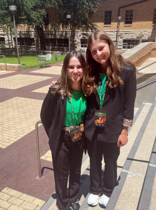 Dickens 4-H scholarship winners recognized at Texas Round Up
