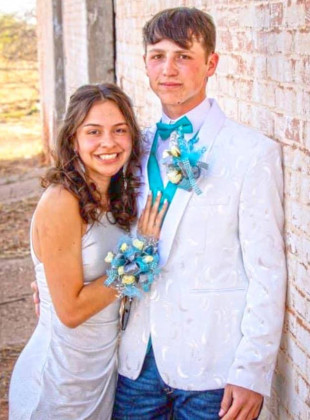 SPOTLIGHT ON ON SPUR AND JAYTON PROM NIGHTS