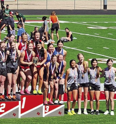 SPUR TRACKSTERS ADVANCE TO REGIONAL