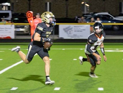 ENDED AFTER 1st The Jayton Jaybirds accepted a 36-16 first-quarter win over the Ira Bulldogs when a lightning strike caused a delay and Ira opted to call the game. | COURTESY PHOTOS