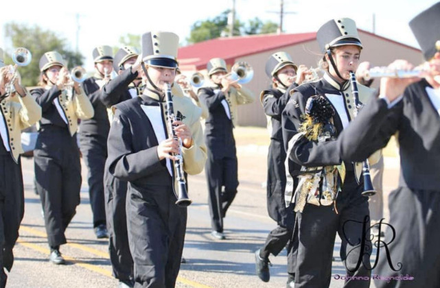 SPUR BAND ALMOST GETS TO STATE