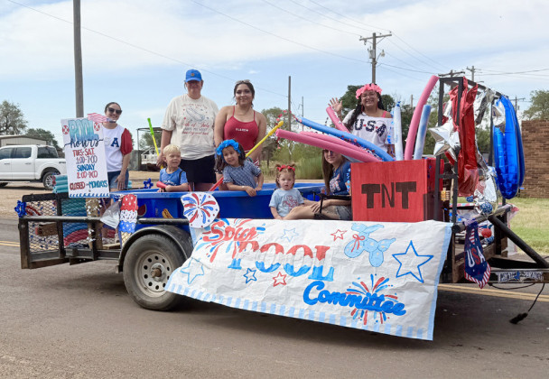 SPOTLIGHT ON FOURTH ON BURLINGTON, PARADE WINNERS