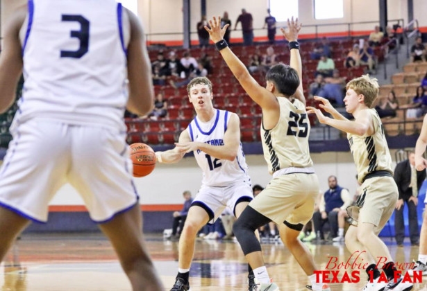 SPOTLIGHT ON JAYTON IN REGIONAL FINALS