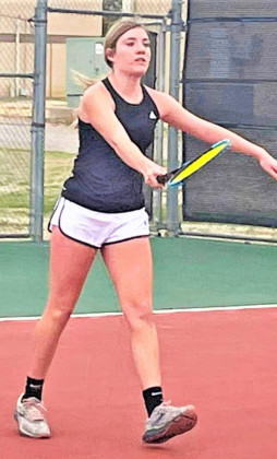 Jayton advances 4 to regional tennis