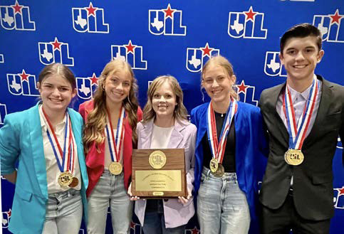 STATECHAMPIONS Congratulations go to the Jayton High School UIL accounting team for winning the state championship at last week’s State UIL Academic Meet in Austin.The team had advanced from District to Regional to State to earn the chance to compete for the 1A title. Zech Mosley placed 2nd, Daylee Chisum 3rd, Abigail Mosley 6th, and Jace Chisum 7th individually. For more area UIL State Academic Meet photos and results, see pages 4 and 5. | COURTESY PHOTO