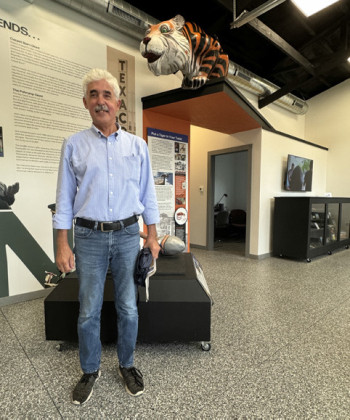 IN ATLANTA, ILLINOIS (one of 19 Atlantas in the U.S.), the newly opened American Giants museum tells the story of roadside advertising figures from Muffler Men to Paul Bunyan, to Big Boy and the Esso Tiger. Photo ops abound.