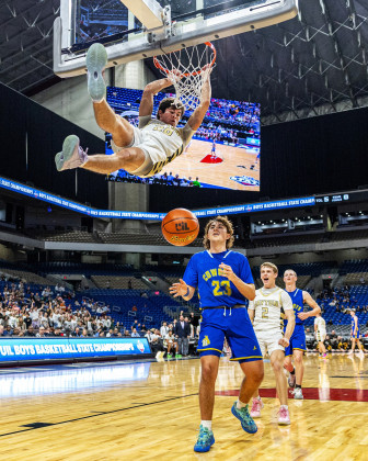 Jaybirds back-toback Statechamps