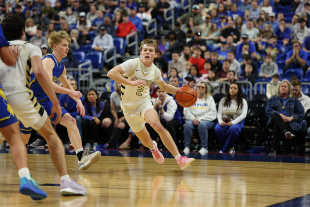 Jaybirds back-toback Statechamps