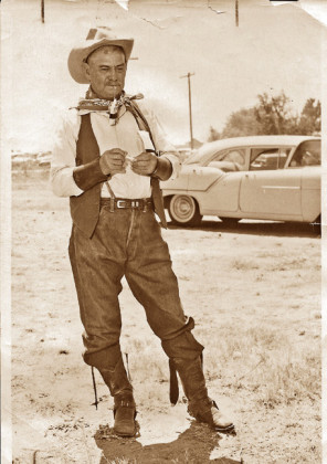 ROLLIN’ ALONG The boys and men who lived with the chuck wagon while riding for the brand—such as Ed D. Smith, Sr.—had a saddlebag of stories they often shared at many Old Settlers celebrations, by rolling a smoke and chewing the fat. | COURTESY PHOTO