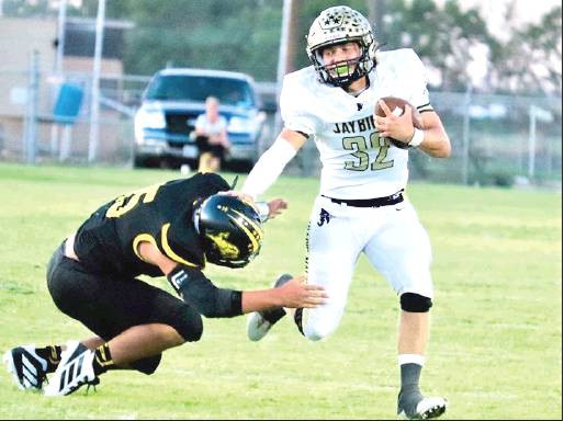 Jayton stays perfect, defeats Petersburg