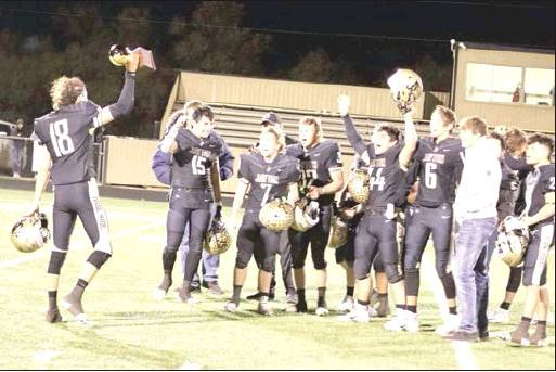 Jaybirds rout Raiders for district title
