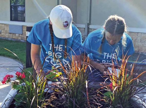 Jayton's Big Event helps community
