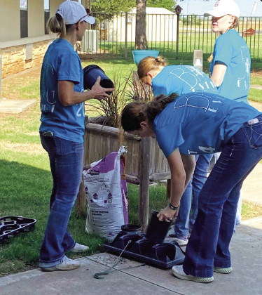Jayton's Big Event helps community