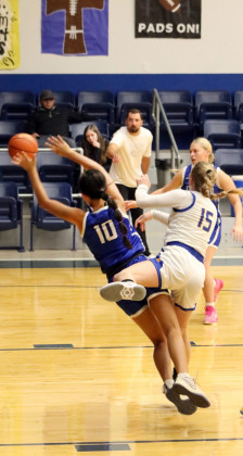 SPURETTES WIN