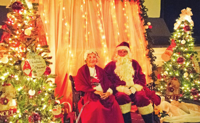Spur brightens up for the holidays