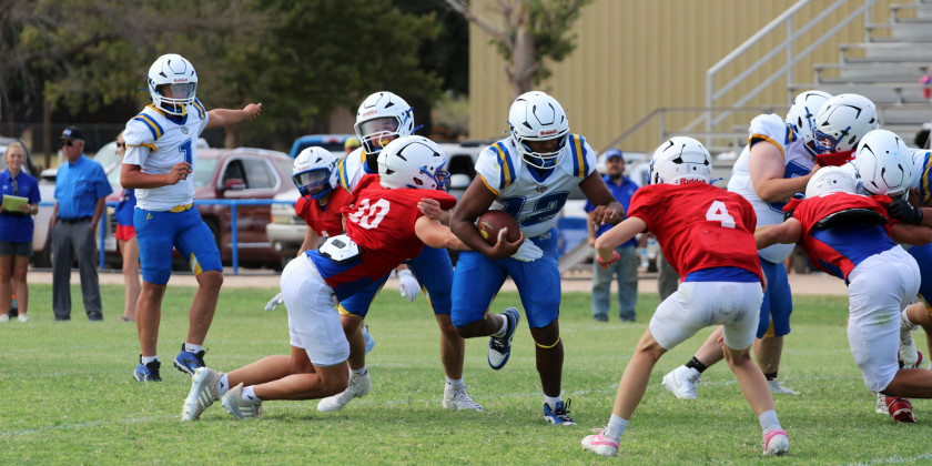 SPUR SCRIMMAGE The Spur Bulldogs faced the Valley Patriots on the road last week in a scrimmage. | COURTESY PHOTOS