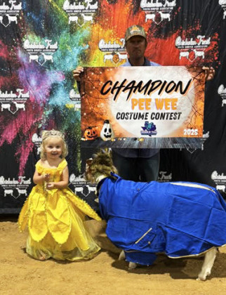 SWAYZE SMITH, RESERVE CHAMPION, COSTUME CONTEST
