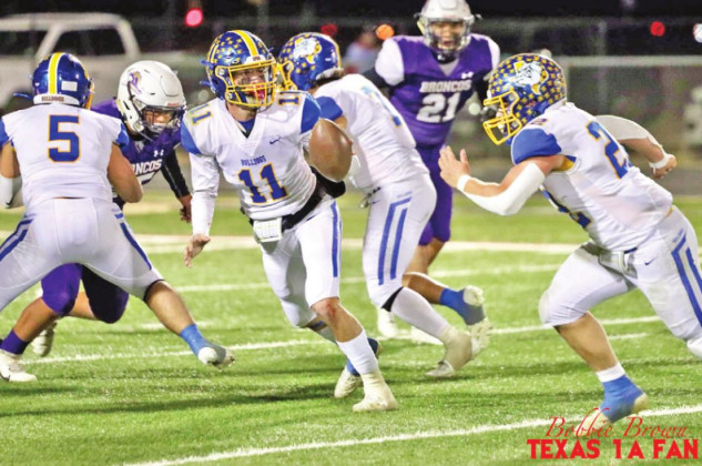 Bulldogs break Broncos in bi-district bout