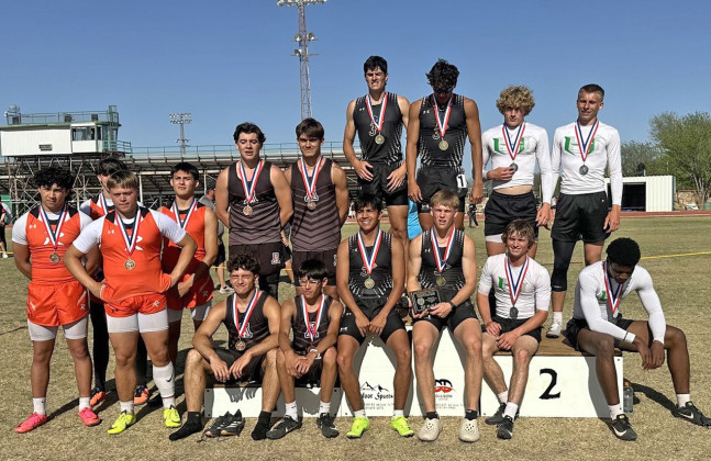 Jayton qualifies multiple tracksters for Area meet