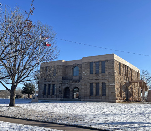 BYE-BYE FEBRUARY Dickens County has experienced only one snow day so far — Monday, Feb. 12. As we turn the calendar on the Leap Day 2024, remember those chilly scenes on the courthouse square! | THE TEXAS SPUR