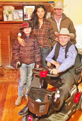 Famed cowboy Buster Welch laid to rest in Sweetwater