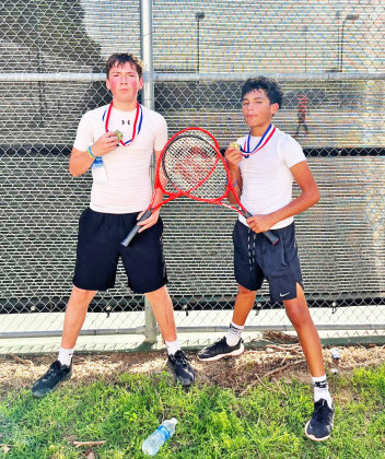 PATTON JH TENNIS Patton Springs competed at the District Junior High Tennis Meet last week. Daniel Sanchez and Wyatt McCoy won 1st place boys doubles. Brylan Bridge and Noah Spence earned 4th place boys doubles. | COURTESY PHOTO