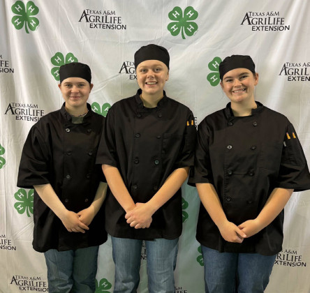FOOD CHALLENGE Maquinna Branum, Ella Long and Camryn Arnold competed in the food challenge. | COURTESY PHOTO