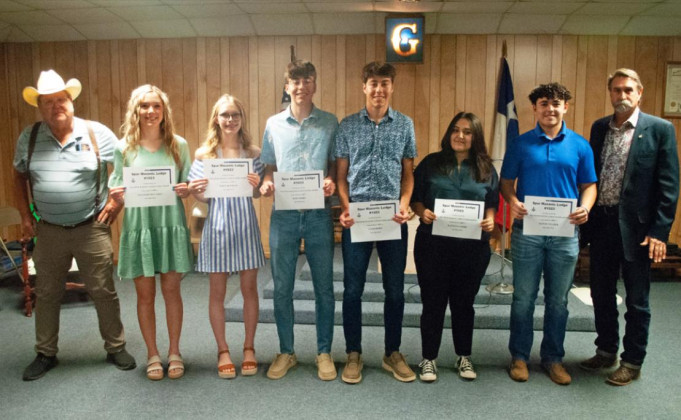 Masons honor Texas Public Schools Week, award scholarships to 6