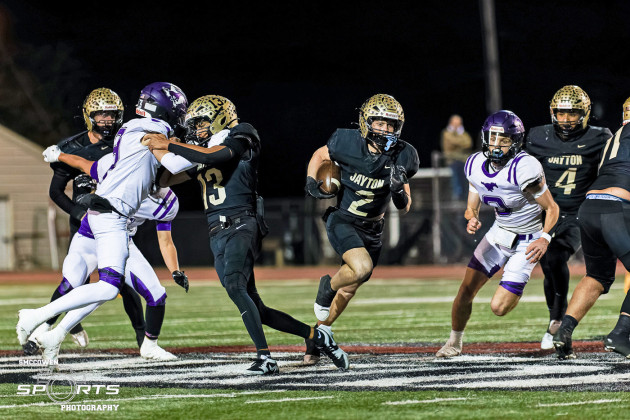 SPOTLIGHT ON JAYTON VS. BENJAMIN