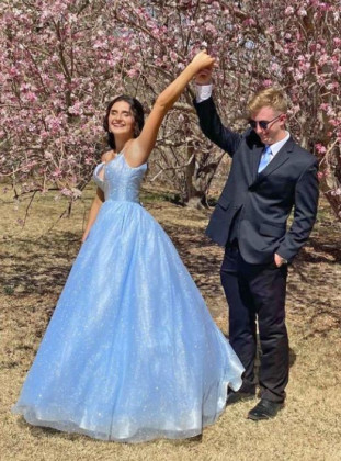 SPOTLIGHT ON ON SPUR AND JAYTON PROM NIGHTS