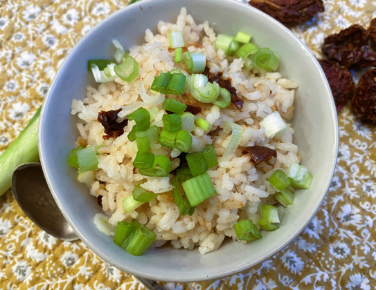 SOUTHERN SUN Diced sun-dried tomatoes, dehydrated onion flakes, and garlic combine to create a rice dish filled with flavor and texture. | ANGELINA LaRUE PHOTO