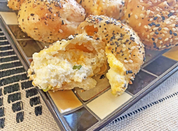 “Everything” stuffed bagel balls just the thing for snack attack