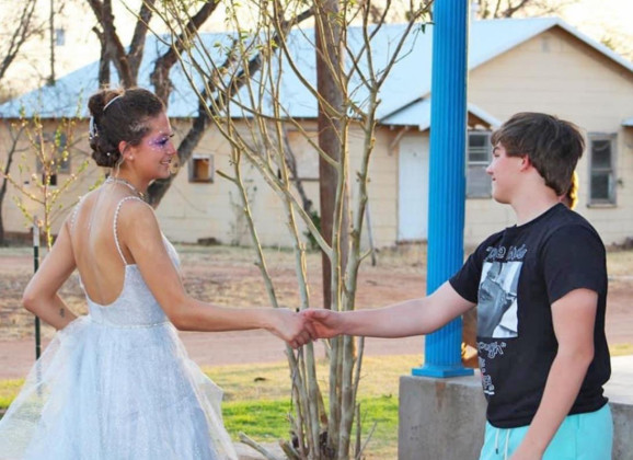 SPOTLIGHT ON ON SPUR AND JAYTON PROM NIGHTS