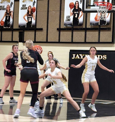 Lady Jays drop league opener to Aspermont